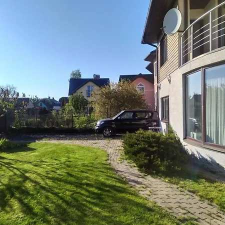 別荘 Serene 4-bedroom House In Historic Rga *