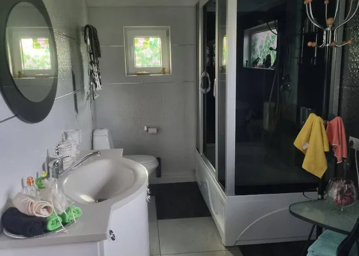 Semesterbostad Serene 4-bedroom House In Historic Rga Riga